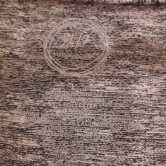 Floral top - Picture 2 of 2